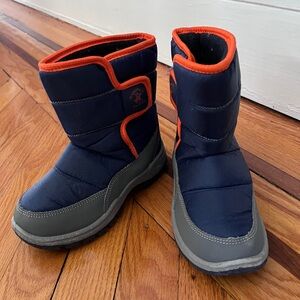 Used toddler size 11 Beverly Hills polo club snow boots